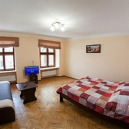 Квартира В Центрі На Вулиці Вірменській 12 Є Дві Спальні Двуспальні Ліжка Львов Экстерьер фото